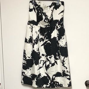 NWT-The Limited Strapless Black and White Dress 10